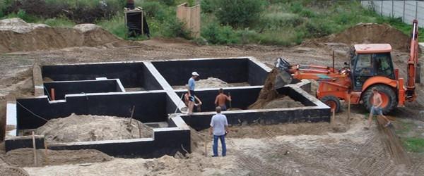 Гидроизоляция ленточного фундамента своими руками Гидроизоляция ленточного фундамента своими руками