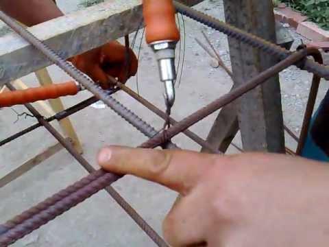 Вязка арматуры для фундамента своими руками Вязка арматуры для фундамента своими руками