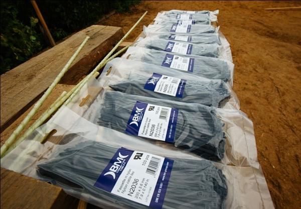 Вязка арматуры для фундамента своими руками Вязка арматуры для фундамента своими руками