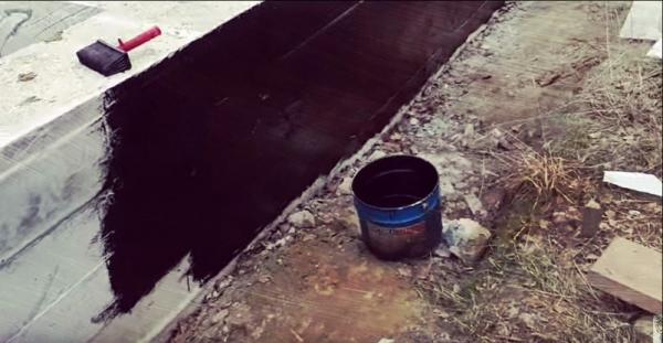 Гидроизоляция ленточного фундамента своими руками Гидроизоляция ленточного фундамента своими руками