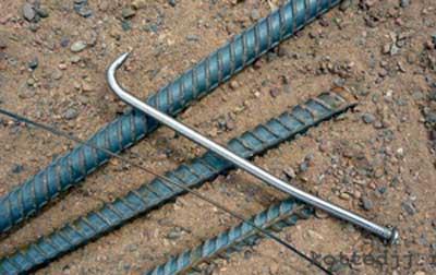 Вязка арматуры для фундамента своими руками Вязка арматуры для фундамента своими руками