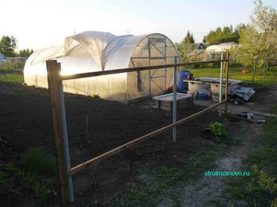 Забор на даче своими руками  
Забор на даче своими руками