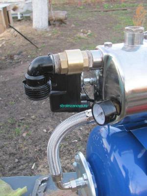 Подключение насосной станции  
Подключение насосной станции