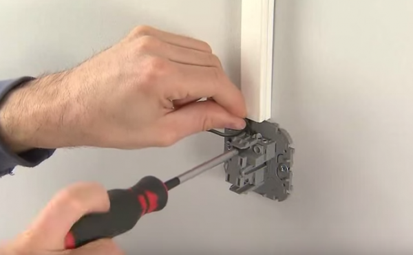 Как установить выключатель света в бане