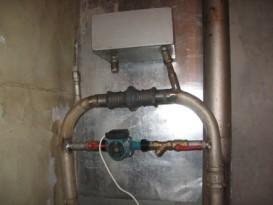 Однотрубная система отопления с нижней разводкой Однотрубная система отопления с нижней разводкой