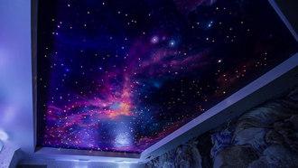 Качественный и привлекательный натяжной потолок с изображением звездного неба Качественный и привлекательный натяжной потолок с изображением звездного неба