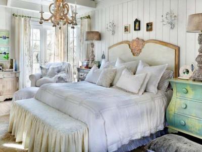 Спальня в деревенском стиле  
Спальня в деревенском стиле