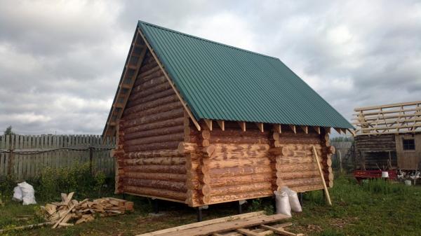 Правила монтажа профнастила на крышу Правила монтажа профнастила на крышу