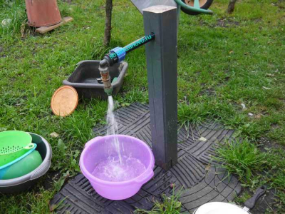 Декорирование водоразборной колонки  
Декорирование водоразборной колонки