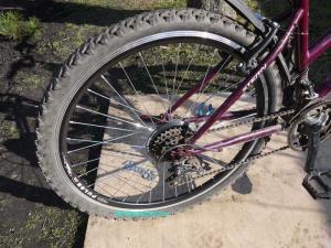 Как поменять заднее колесо на скоростном велосипеде  
Как поменять заднее колесо на скоростном велосипеде