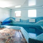 Плитка мозаика для ванной комнаты: особенности укладки и эксплуатации Плитка мозаика для ванной комнаты: особенности укладки и эксплуатации