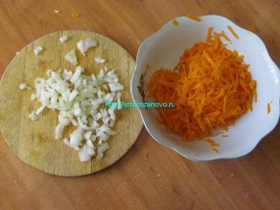 Запечённый карп, фаршированный гречневой кашей  
Запечённый карп, фаршированный гречневой кашей