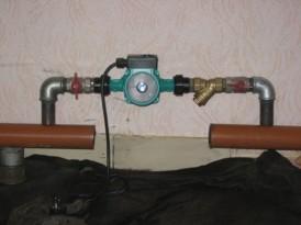 Однотрубная система отопления с нижней разводкой Однотрубная система отопления с нижней разводкой