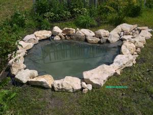 Пруд на даче  
Пруд на даче