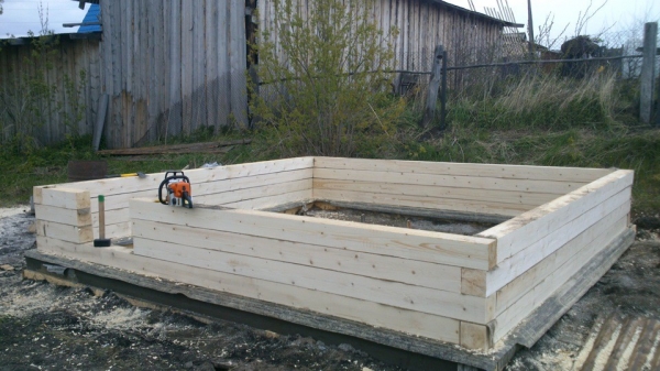 Продолжаем строительство бани весной Продолжаем строительство бани весной
