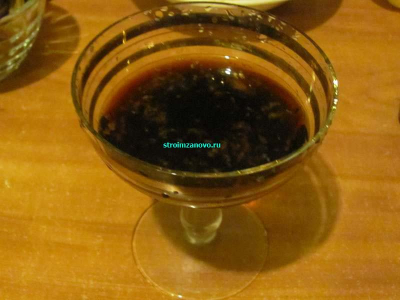 Салат цезарь с курицей и сухариками  
Салат цезарь с курицей и сухариками