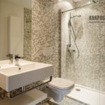 Плитка мозаика для ванной комнаты: особенности укладки и эксплуатации Плитка мозаика для ванной комнаты: особенности укладки и эксплуатации