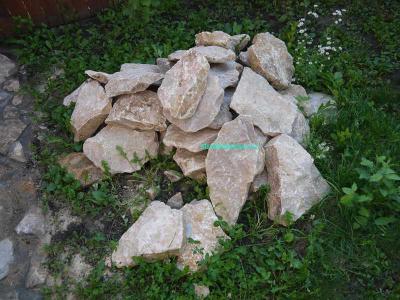 Дорожка из камня  
Дорожка из камня