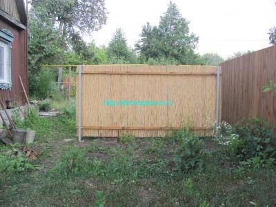 Декоративный забор из тростника  
Декоративный забор из тростника