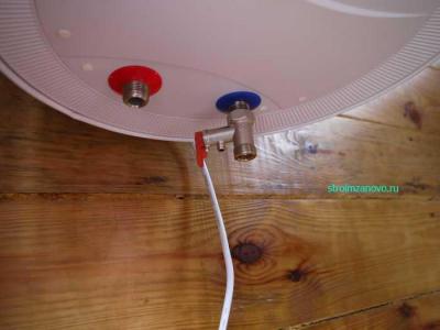 Подключение накопительного водонагревателя  
Подключение накопительного водонагревателя