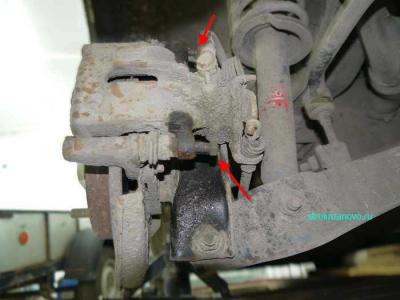 Замена задних тормозных колодок на Мицубиси Каризма  
Замена задних тормозных колодок на Мицубиси Каризма