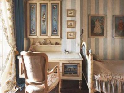 Спальня в деревенском стиле  
Спальня в деревенском стиле