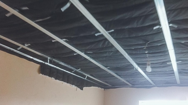 Шумоизоляция натяжного потолка в квартире: как и из чего делать Шумоизоляция натяжного потолка в квартире: как и из чего делать