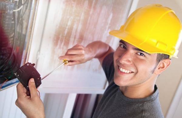 Как правильно делать электрику в квартире: от схемы до монтажа Как правильно делать электрику в квартире: от схемы до монтажа