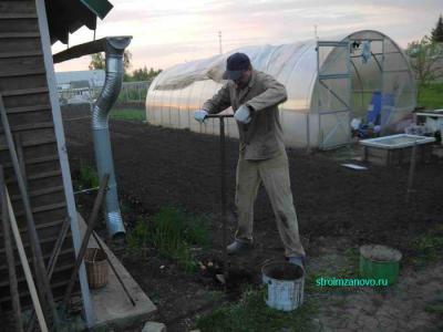Забор на даче своими руками  
Забор на даче своими руками