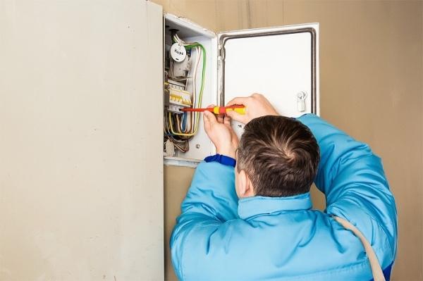 Установка электросчетчика в квартире: порядок, нормы и стоимость Установка электросчетчика в квартире: порядок, нормы и стоимость