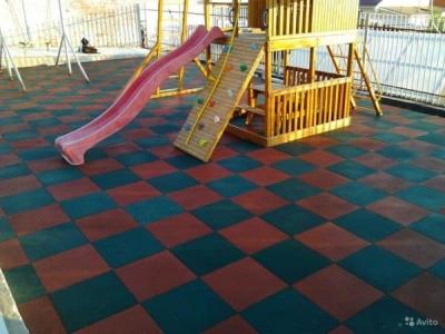 Резиновая плитка для дачи: особенности и установка Резиновая плитка для дачи: особенности и установка