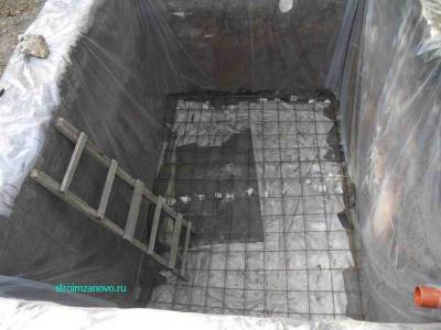 Выгребная яма своими руками  
Выгребная яма своими руками