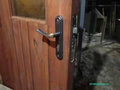 Как сделать дверь  
Как сделать дверь