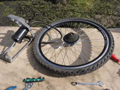 Как поменять заднее колесо на скоростном велосипеде  
Как поменять заднее колесо на скоростном велосипеде