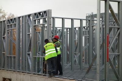 Быстровозводимый гараж из ЛСТК — инновационное решение в строительстве Быстровозводимый гараж из ЛСТК — инновационное решение в строительстве