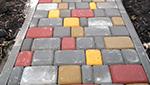 Укладка тротуарной брусчатки — выбор материала, схемы, пошаговая инструкция Укладка тротуарной брусчатки — выбор материала, схемы, пошаговая инструкция