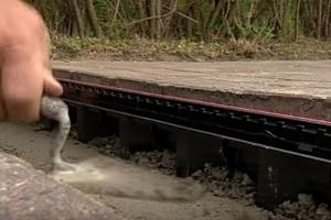 Отвод воды от фундамента дома: делаем отвод воды своими руками с фото инструкциями Отвод воды от фундамента дома: делаем отвод воды своими руками с фото инструкциями