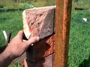 Как построить забор из профлиста своими руками: этапы подготовки и видео пример самостоятельного строительства забора из профлиста