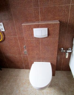 Установка и монтаж подвесного унитаза своими руками Установка и монтаж подвесного унитаза своими руками