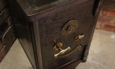 Сейфы для квартиры — критерии выбора, популярные модели и изготовление своими руками Сейфы для квартиры — критерии выбора, популярные модели и изготовление своими руками