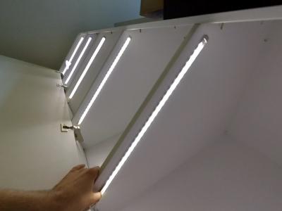 Подсветка шкафов на кухне и шкафов-купе светодиодной лентой Подсветка шкафов на кухне и шкафов-купе светодиодной лентой