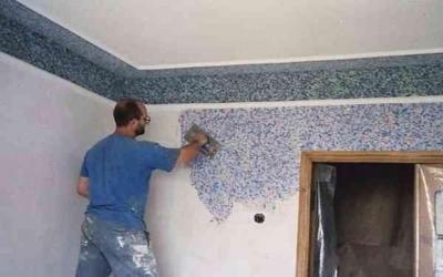 Как клеить жидкие обои — на стену, потолок, пошаговая инструкция, фото Как клеить жидкие обои — на стену, потолок, пошаговая инструкция, фото