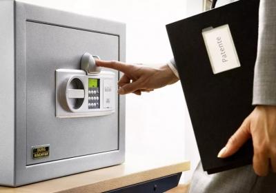 Сейфы для квартиры — критерии выбора, популярные модели и изготовление своими руками Сейфы для квартиры — критерии выбора, популярные модели и изготовление своими руками