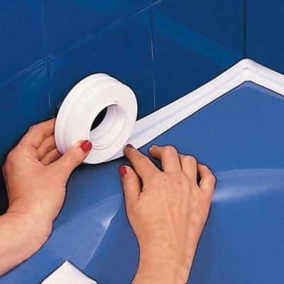 Как заделать стык между ванной и стеной Как заделать стык между ванной и стеной