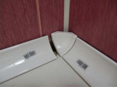 Как заделать стык между ванной и стеной Как заделать стык между ванной и стеной