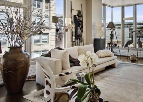 Вазы в интерьере комнаты Вазы в интерьере комнаты