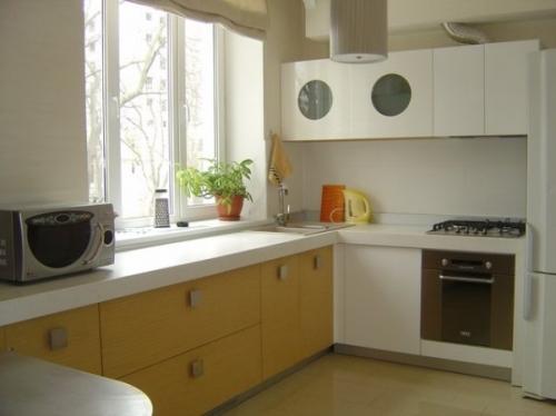 Микроволновка на кухне: где разместить Микроволновка на кухне: где разместить