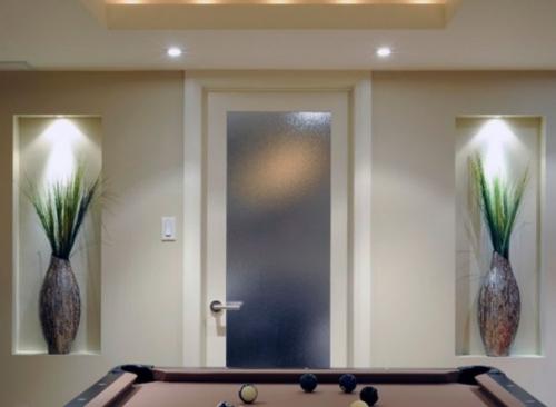 Вазы в интерьере комнаты Вазы в интерьере комнаты