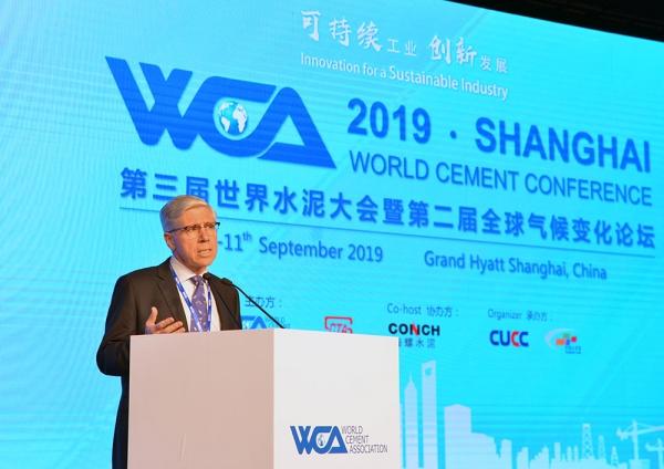 «Цементной промышленности стоит более эффективно сокращать выбросы углекислого газа» «Цементной промышленности стоит более эффективно сокращать выбросы углекислого газа»