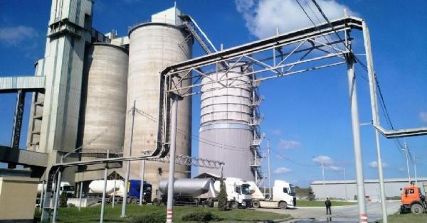 На Серебрянский цементный завод собираются свозить для утилизации коммунальные отходы На Серебрянский цементный завод собираются свозить для утилизации коммунальные отходы